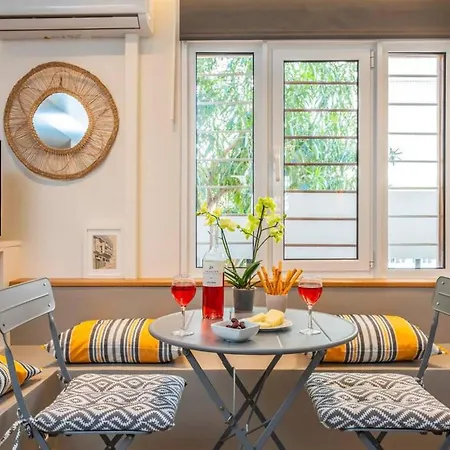 Cozy Nest At Acropolis Footsteps Daire